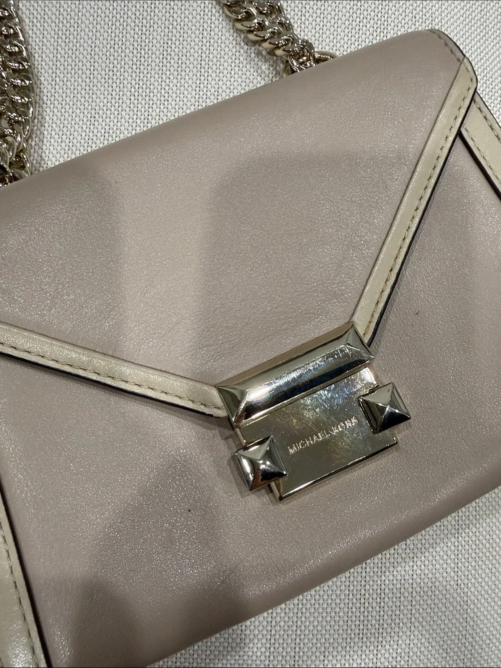 Michael Kors Beige Leather Chain Shoulder Bag